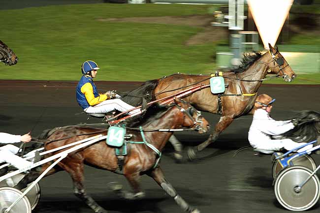 Arrivée quinté pmu PRIX ENCELADUS à PARIS-VINCENNES