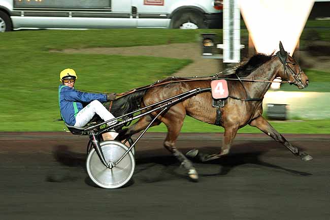 Arrivée quinté pmu PRIX ATLAS à PARIS-VINCENNES