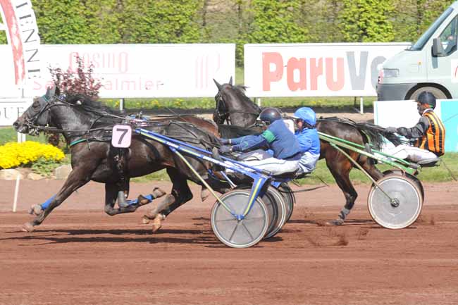 Arrivée quinté pmu PRIX DE LA VILLE DE SAINT-ETIENNE à SAINT GALMIER