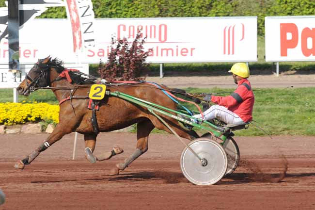 Arrivée quinté pmu PRIX DU CONSEIL GENERAL DE LA LOIRE à SAINT GALMIER