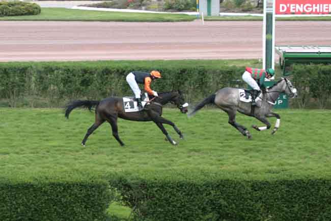 Arrivée quinté pmu PRIX ACREON à ENGHIEN