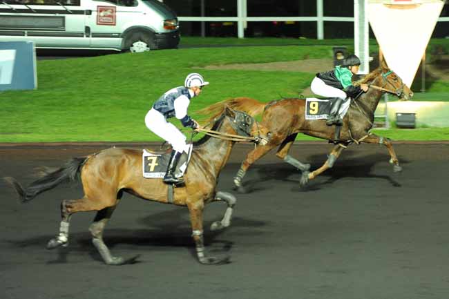 Arrivée quinté pmu PRIX CHLOE à PARIS-VINCENNES