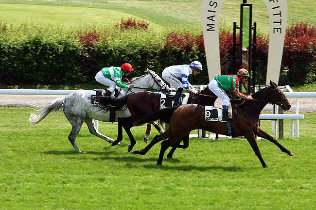 Arrivée quinté pmu PRIX DES ECURIES DU CHATEAU à MAISONS-LAFFITTE