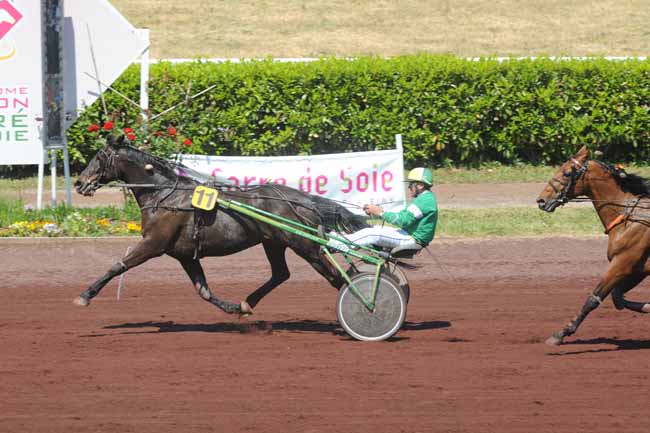 Arrivée quinté pmu PRIX DU GRAND LYON à LYON LA SOIE