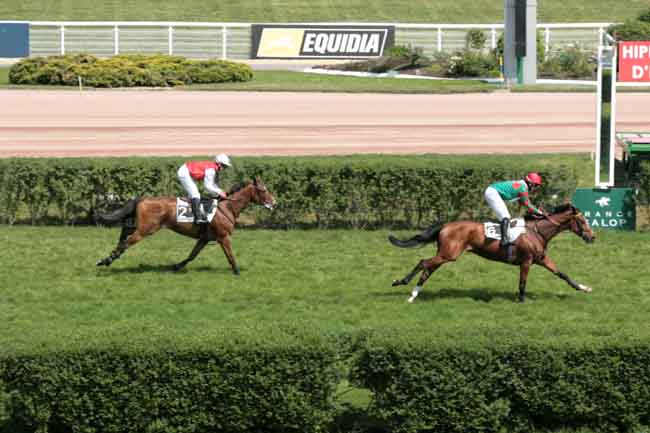 Arrivée quinté pmu PRIX COLONEL BERNARD MARLIN (PRIX D'ANNECY) à ENGHIEN