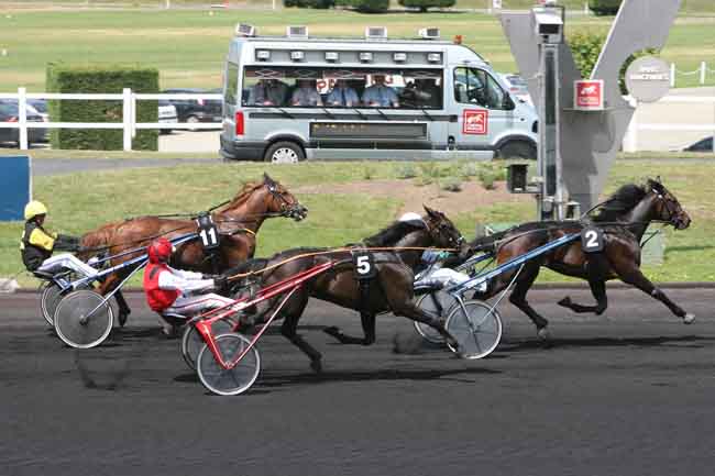 Arrivée quinté pmu PRIX DE FAULQUEMONT à PARIS-VINCENNES