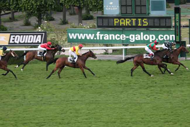 Arrivée quinté pmu PRIX MARCEL DELZONS à SAINT-CLOUD