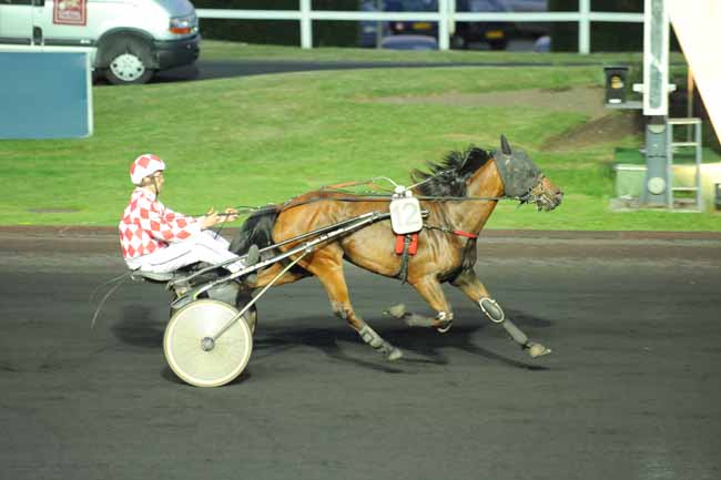 Arrivée quinté pmu PRIX HAPATIA à PARIS-VINCENNES