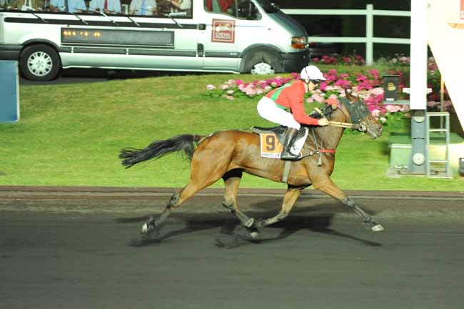 Arrivée quinté pmu PRIX ISTRIA à PARIS-VINCENNES