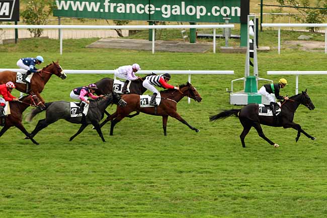 Arrivée quinté pmu PRIX DE JOYENVAL à SAINT-CLOUD
