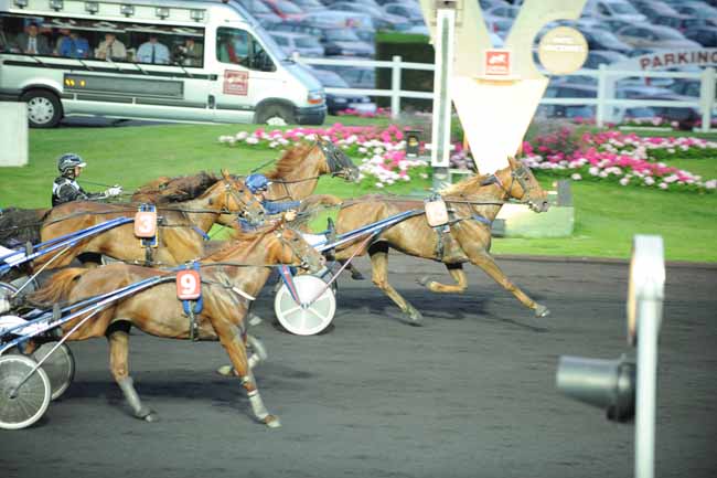 Arrivée quinté pmu PRIX KARIBEA HOTELS (PRIX ECHO) à PARIS-VINCENNES