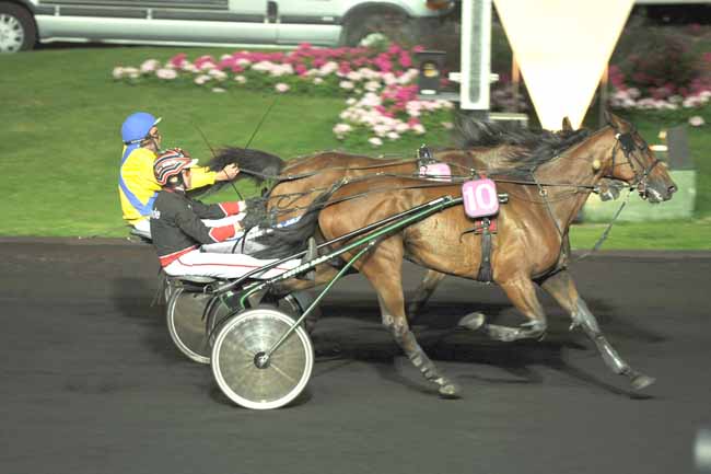 Arrivée quinté pmu PRIX VOLCREOLE.COM (PX.GEORGES COURTOIS) à PARIS-VINCENNES