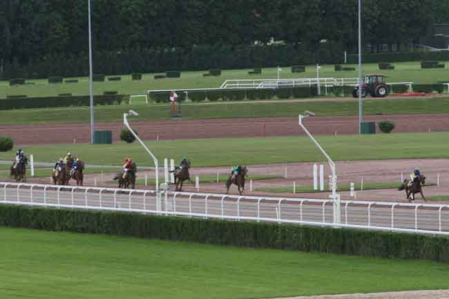 Arrivée quinté pmu PRIX DE LA PLACE BALARD à ENGHIEN