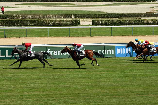 Arrivée quinté pmu PRIX DE BOURGEAUVILLE à DEAUVILLE