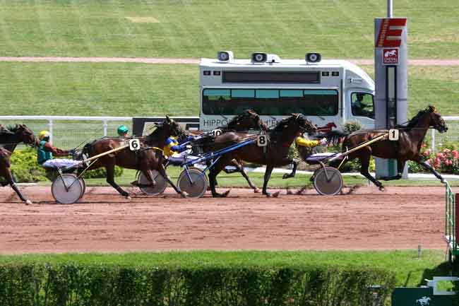 Arrivée quinté pmu PRIX DE CREPY EN VALOIS à ENGHIEN