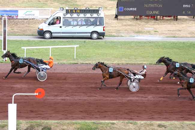 Arrivée quinté pmu PRIX REVERDY NUTRITION EQUINE (PRIX BARCELONE) à VICHY