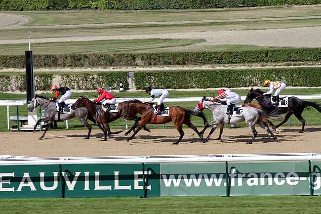 Arrivée quinté pmu PRIX DE PERIERS à DEAUVILLE