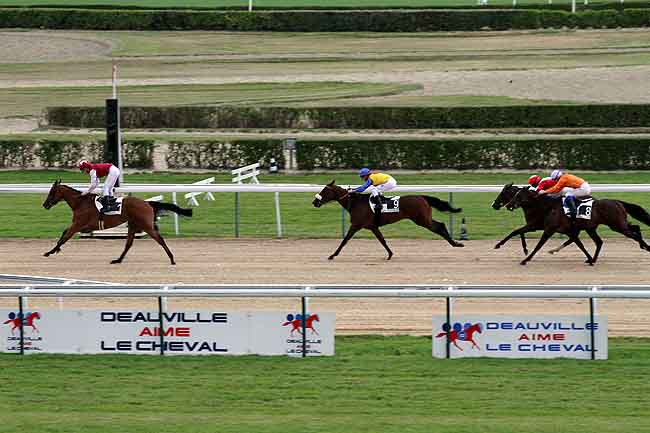 Arrivée quinté pmu PRIX DES ECLOS à DEAUVILLE