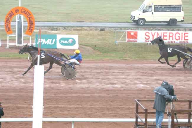 Arrivée quinté pmu PRIX DE LA COMPA à CHATEAUBRIANT