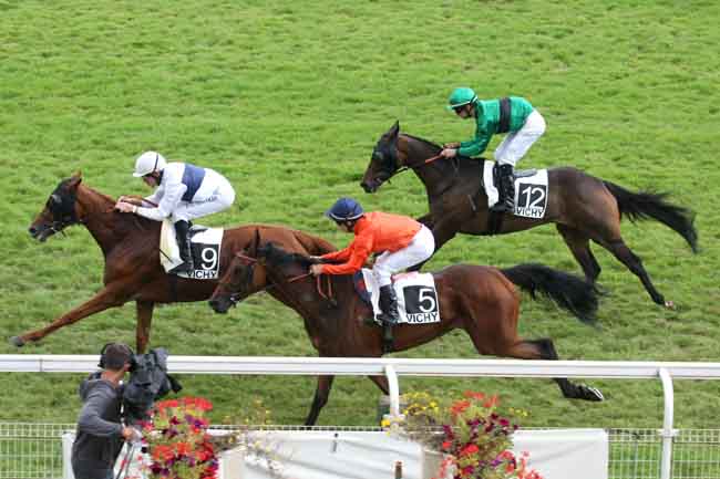 Arrivée quinté pmu PRIX DE MOLLES à VICHY