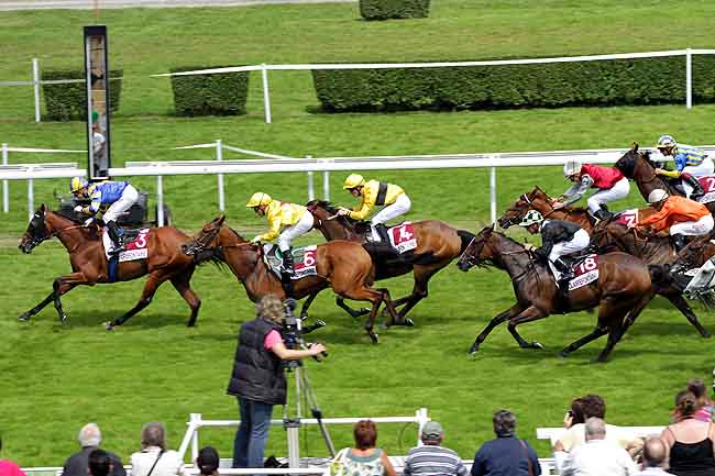 Arrivée quinté pmu PRIX DU STADE MALHERBE DE CAEN (PRIX MAGIC NIGHT) à CLAIREFONTAINE