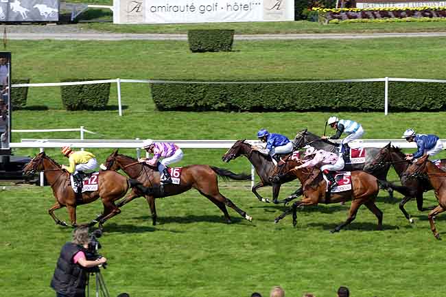 Arrivée quinté pmu PRIX DU VELO CLUB TROUVILLE DEAUVILLE (PRIX MISS DAN) à CLAIREFONTAINE