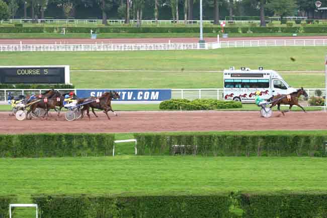 Arrivée quinté pmu PRIX DE LA PORTE DIDOT à ENGHIEN
