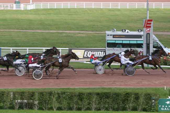 Arrivée quinté pmu PRIX DE MILAN à ENGHIEN
