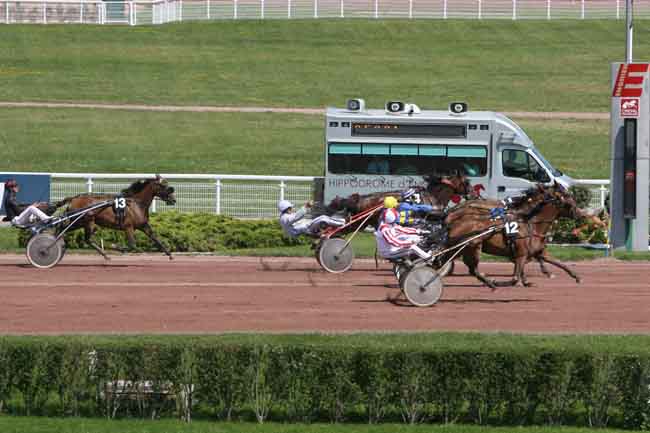 Arrivée quinté pmu PRIX DE CREIL à ENGHIEN