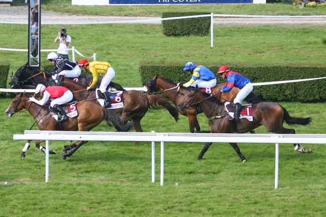 Arrivée quinté pmu PRIX MICHEL D'AREXY - GRAS SAVOYE-HIPCOVER à CLAIREFONTAINE