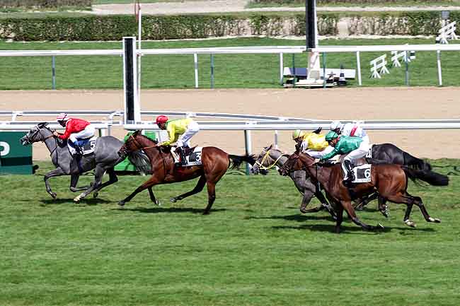 Arrivée quinté pmu PRIX EPINARD (PRIX TANIT) à DEAUVILLE