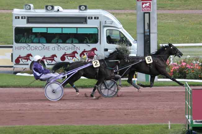 Arrivée quinté pmu PRIX DE LA PORTE DE CHOISY à ENGHIEN