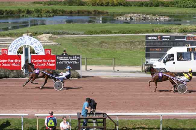 Arrivée quinté pmu PRIX ANDRE CARRUS à SAINT MALO