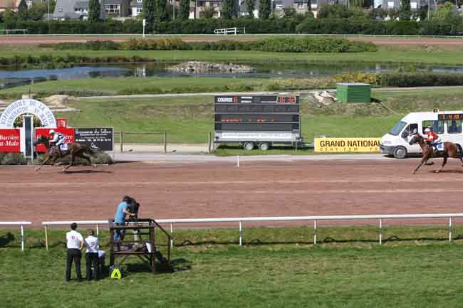 Arrivée quinté pmu PRIX INTERMARCHE DE SAINT-MALO à SAINT MALO