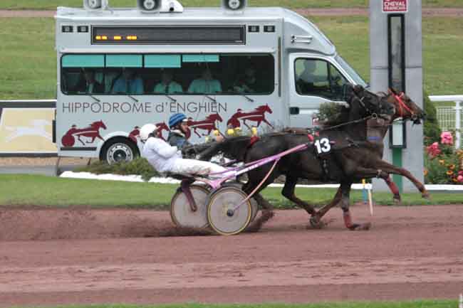 Arrivée quinté pmu PRIX DE L'HOTEL DE VILLE à ENGHIEN