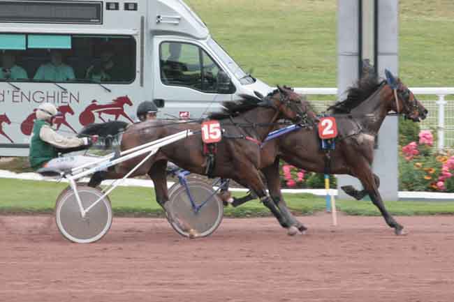Arrivée quinté pmu PRIX DE PORNIC à ENGHIEN