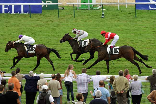 Arrivée quinté pmu CRITERIUM DU FONDS EUROPEEN DE L'ELEVAGE à DEAUVILLE