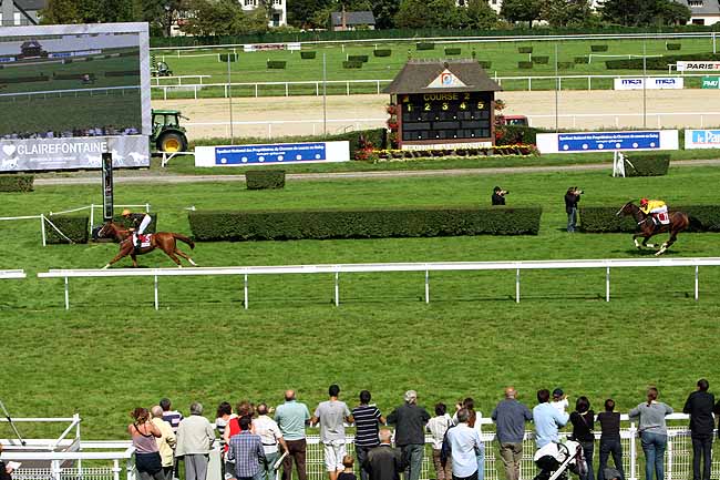 Arrivée quinté pmu PRIX DU SYNDICAT NATIONAL DES PROPRIETAIRES (PRIX DE TOURGEVILLE) à CLAIREFONTAINE