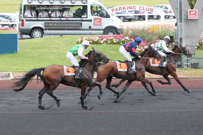 Arrivée quinté pmu PRIX DE TOURS à PARIS-VINCENNES