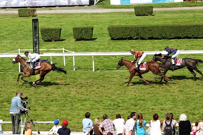 Arrivée quinté pmu PRIX IWAKO (PRIX ROBERT SURCOUF) à CLAIREFONTAINE