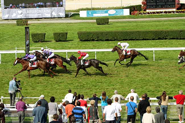 Arrivée quinté pmu PRIX OFFBOARD (PRIX DE BOURFONTAINE) à CLAIREFONTAINE