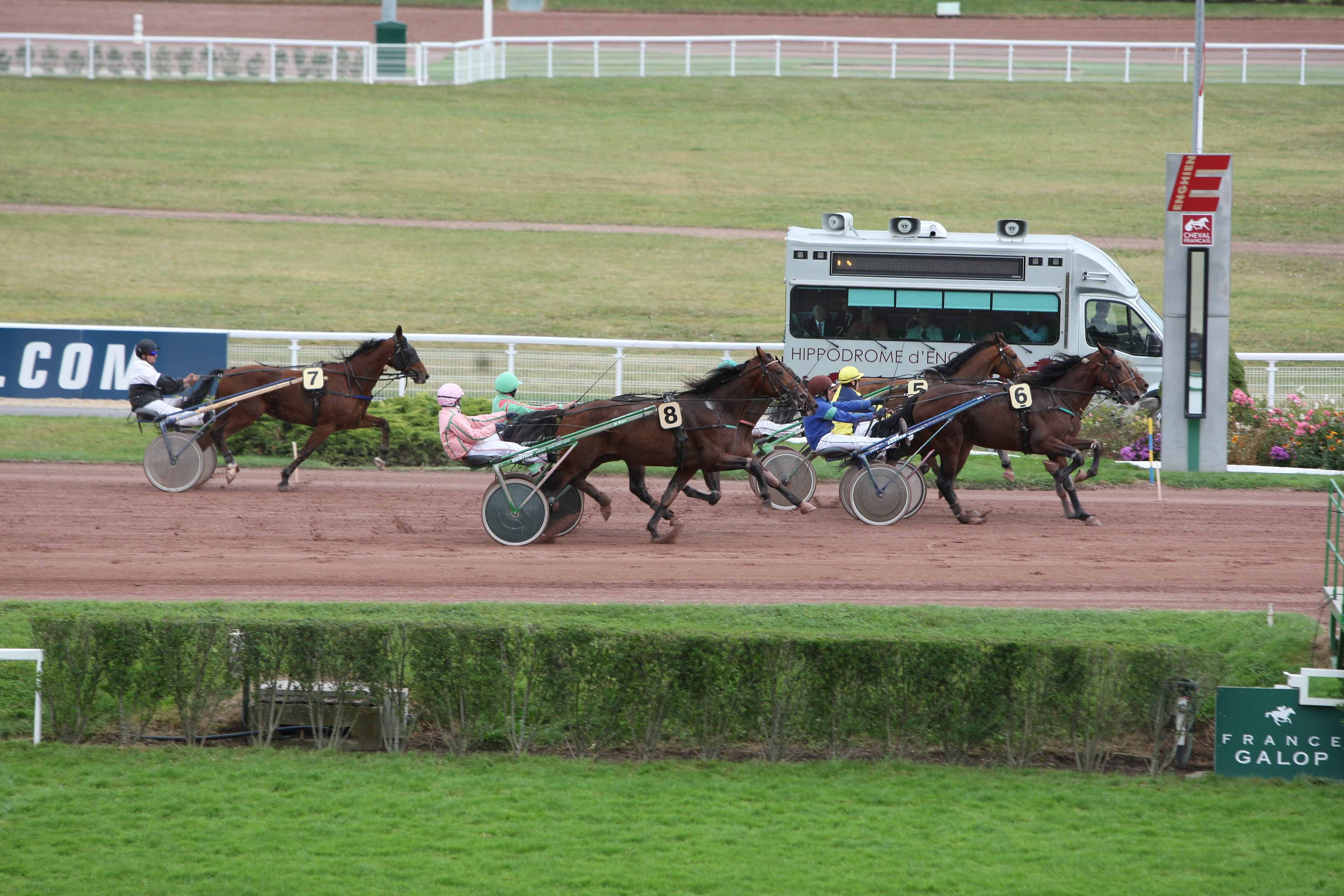 Arrivée quinté pmu PRIX DES BUTTES CHAUMONT à ENGHIEN