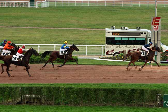 Arrivée quinté pmu PRIX DE MAURON à ENGHIEN