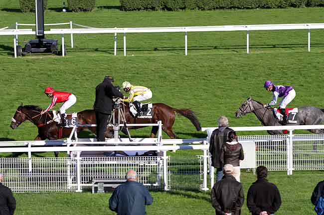 Arrivée quinté pmu PRIX DE L'ECOLE PRIMAIRE LOUIS DELAMARE (PRIX GLORIA IV) à CLAIREFONTAINE