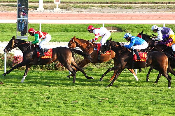 Arrivée quinté pmu PRIX LAGON VERT (PRIX DE LA VILLE DE CUGNAUX) à TOULOUSE