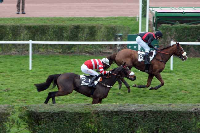 Arrivée quinté pmu PRIX DE NOGENT à ENGHIEN