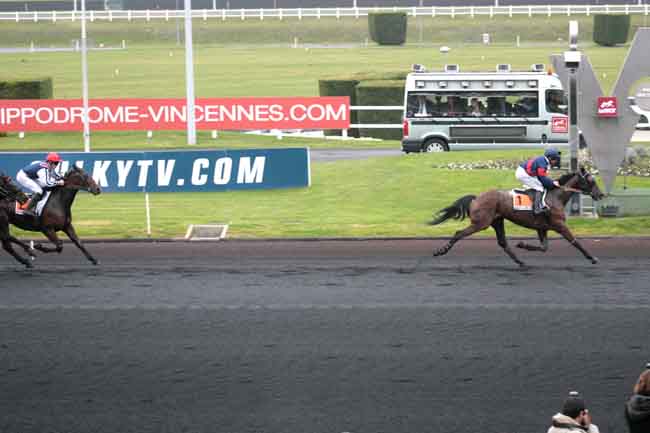 Arrivée quinté pmu PRIX DE L'ILE D'OLERON à PARIS-VINCENNES