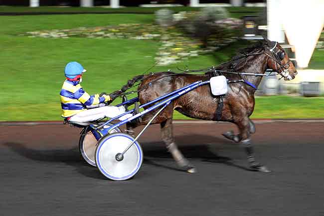 Arrivée quinté pmu PRIX LE PARISIEN (PRIX TRITON) à PARIS-VINCENNES