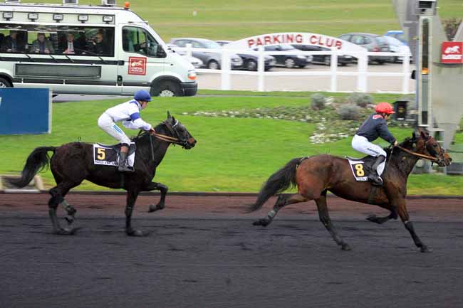 Arrivée quinté pmu PRIX D'HENNEBONT à PARIS-VINCENNES
