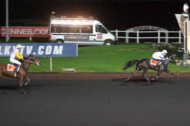 Arrivée quinté pmu PRIX DE PORTBAIL à PARIS-VINCENNES